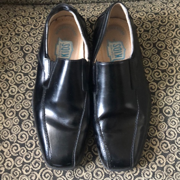 florsheim boys dress shoes